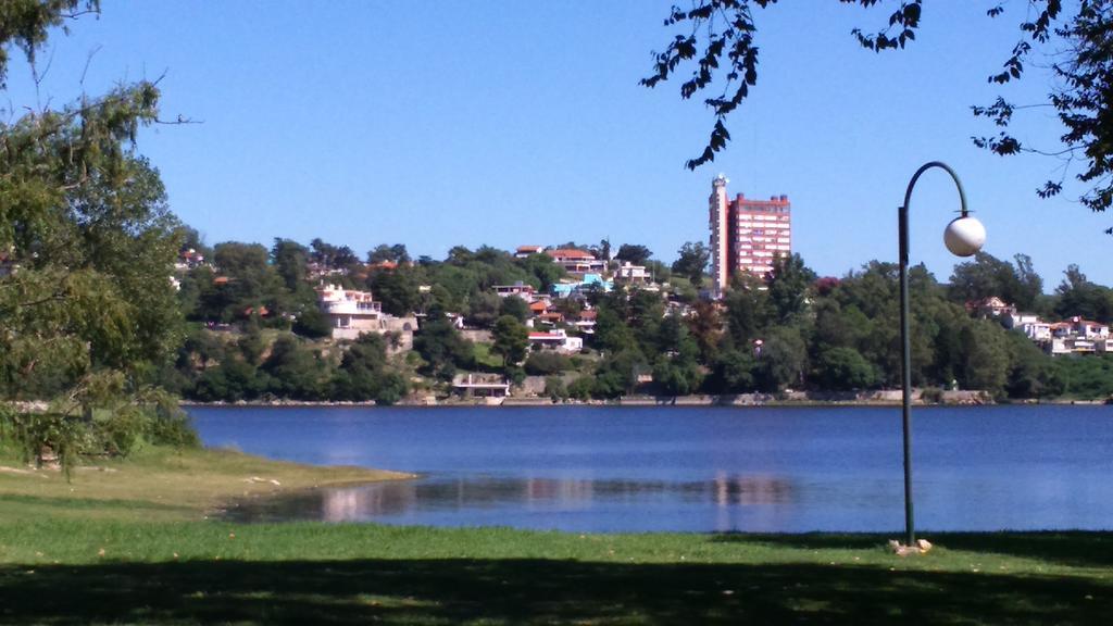 Apartamento Edificio NIZA I Villa Carlos Paz Exterior foto